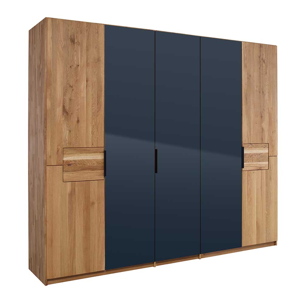 Schlafzimmerschrank Viando aus Wildeiche Massivholz in modernem Design