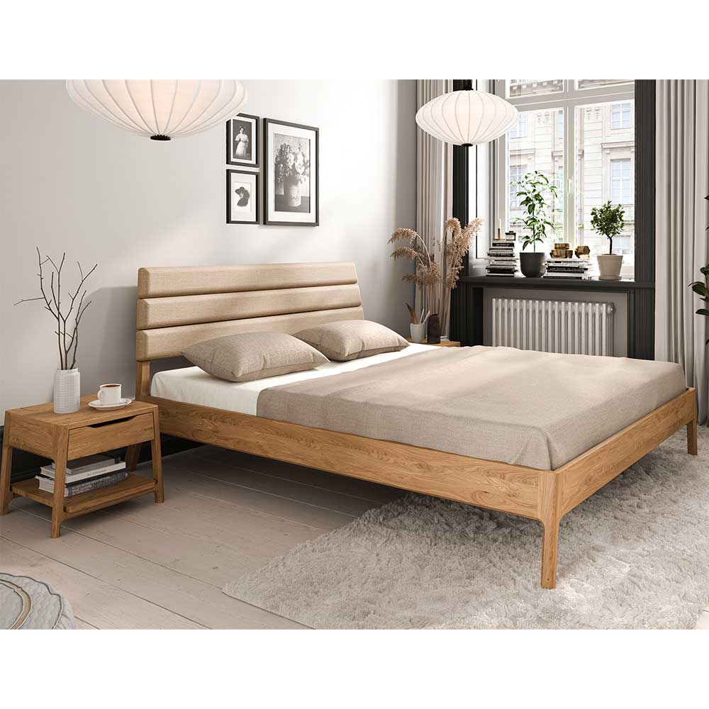 Massivholz Bett Fredellia in Wildeichefarben und Beige