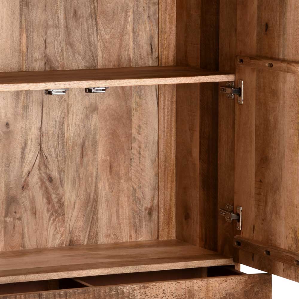 Wohnzimmer Schrank Vedriasch im Industrie Stil mit Metallgestell