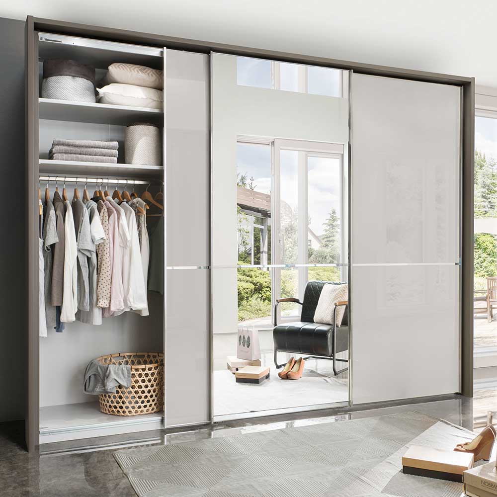 Schwebetürenschrank Reminon in hell Grau und Braun 310 cm breit