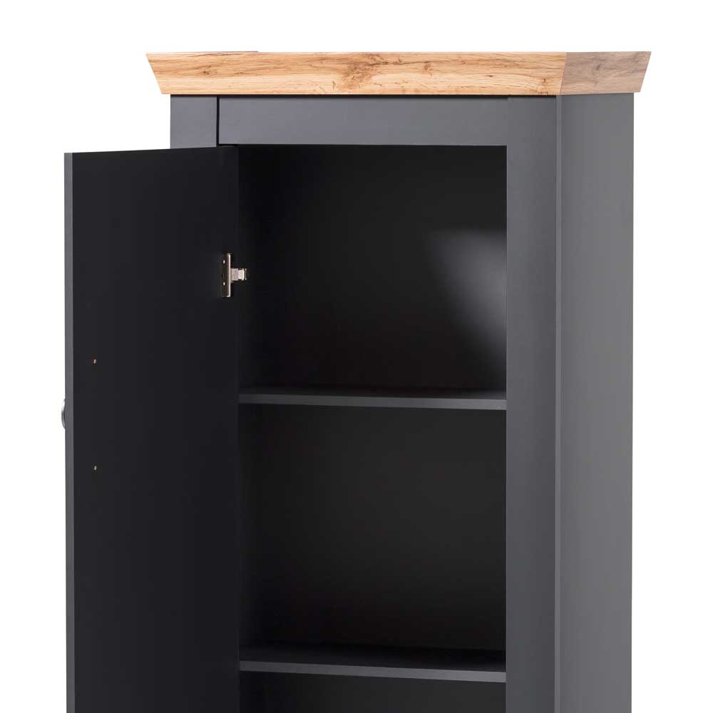 Wohnzimmerschrank Saridio 146 cm hoch im Landhausstil