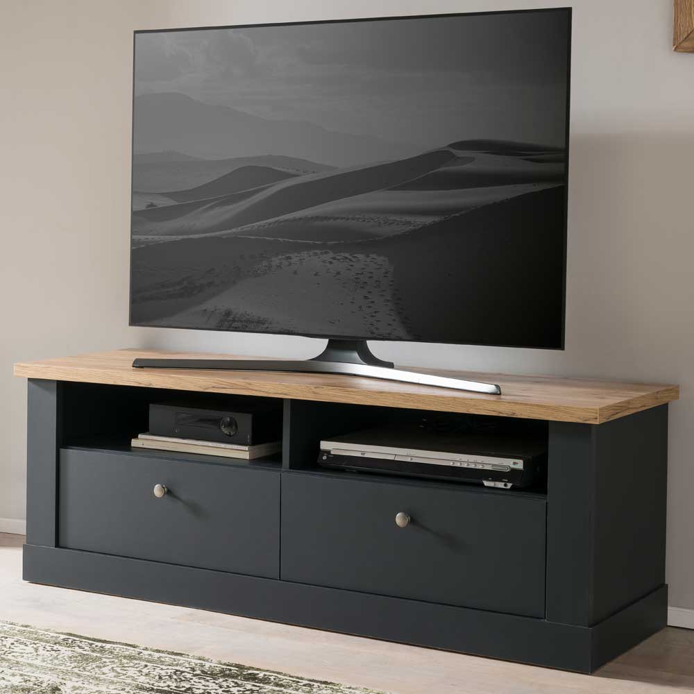 Fernsehmöbel Saridio im Landhausstil 135 cm breit - 51 cm hoch