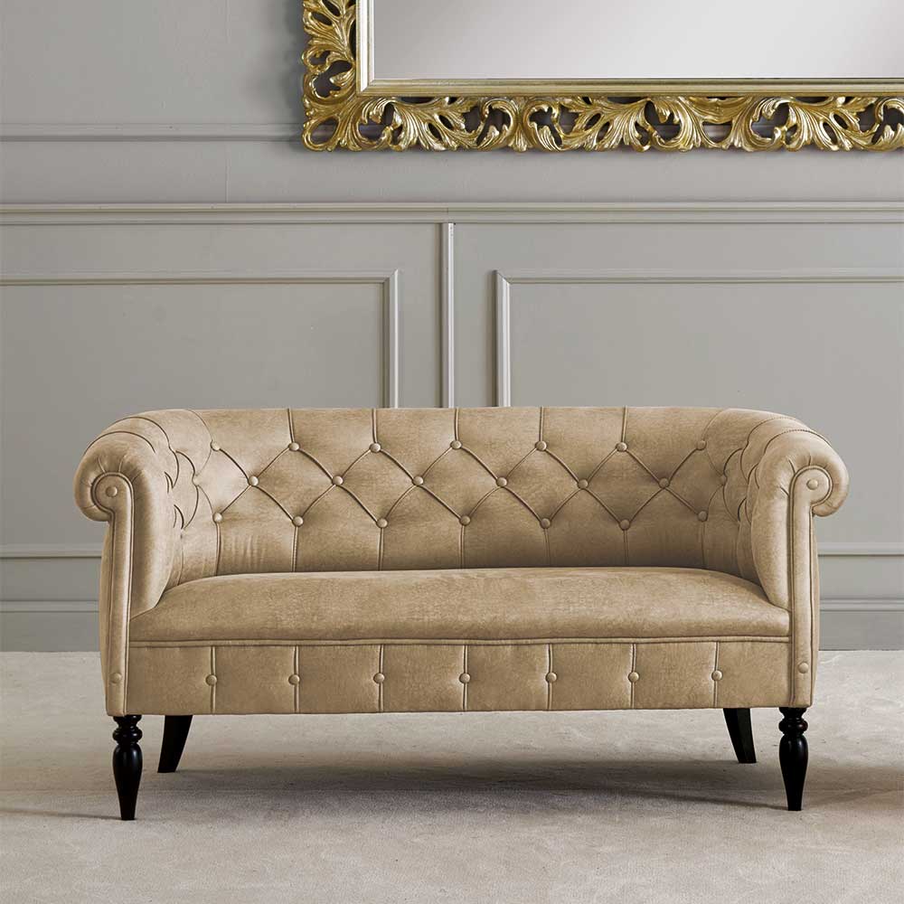 Chesterfield Couch Reclas in Beige mit Vierfußgestell aus Holz