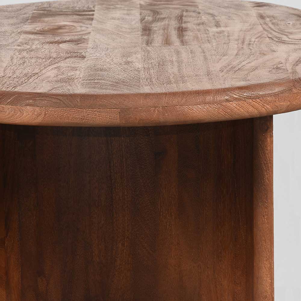 Couchtisch Chaira in ovaler Form aus Mangobaum Massivholz